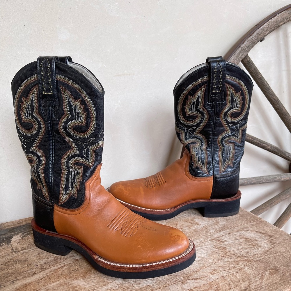 ARIAT COWBOY BOOTS Black Brown Embroidered Leather Mens Boys 5.5B NEW Retail$240 - Picture 1 of 14